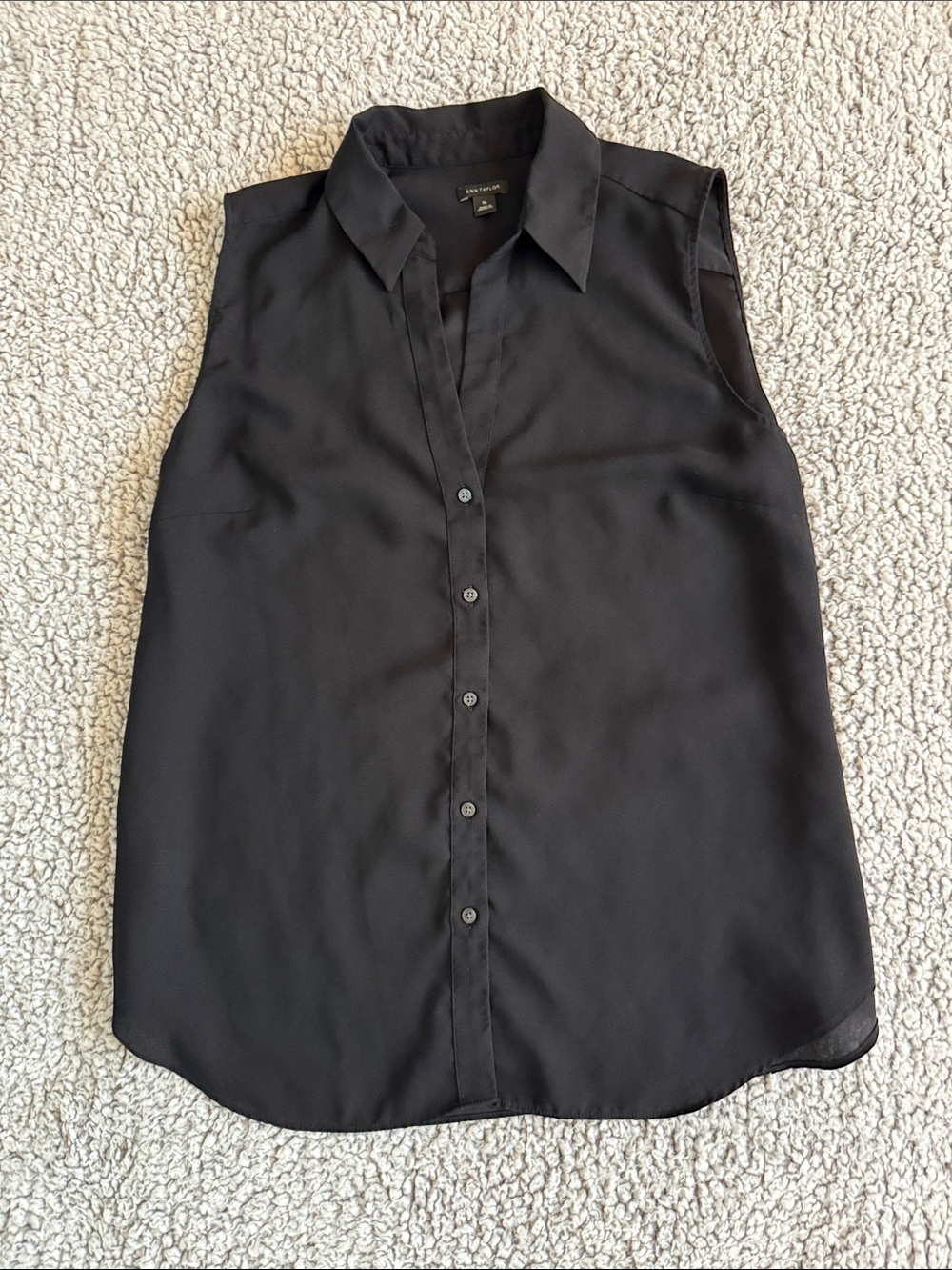 Ann Taylor Black Sleeveless Button-Front Shirt